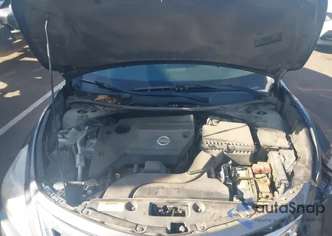 2015 Nissan Altima 2.5 Sv из США, поврежденный, VIN 1N4AL3AP2FC462100